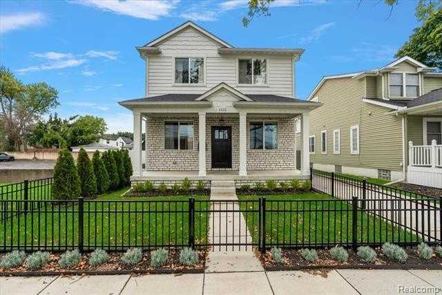 1112 Bennaville Ave - Photo 2 of 50
