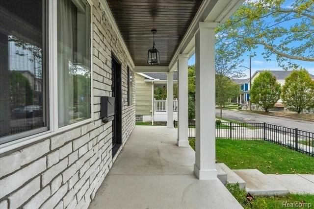 1112 Bennaville Ave - Photo 5 of 50