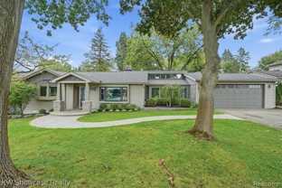2152 Shankin Dr - Photo 1 of 1