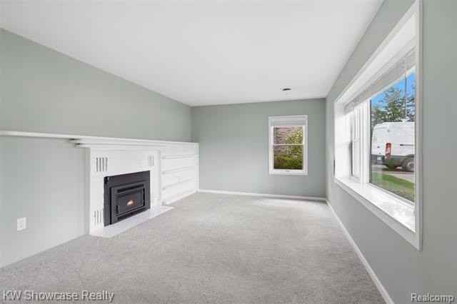 2152 Shankin Dr - Photo 7 of 34