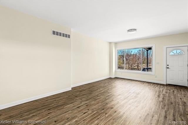2025 Marquette St - Photo 3 of 19