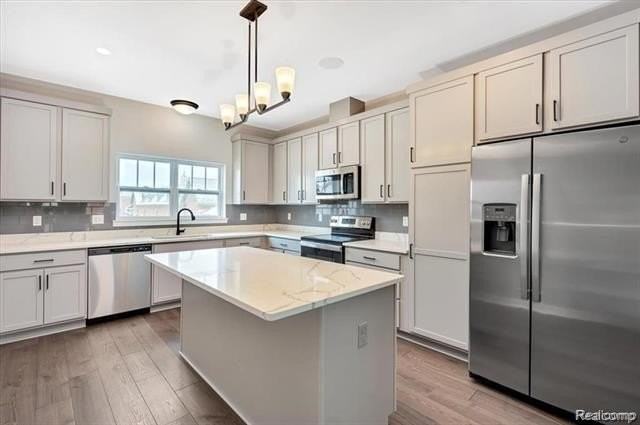 41634 Orianna Ln #9 - Photo 2 of 11