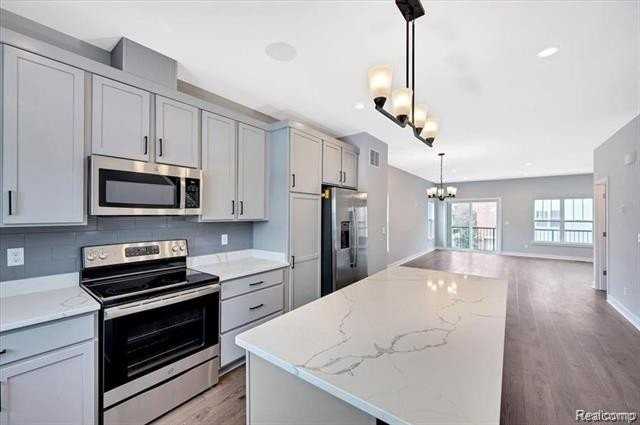 41634 Orianna Ln #9 - Photo 3 of 11
