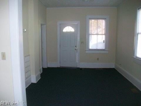 263 W Queen St - Photo 2 of 7