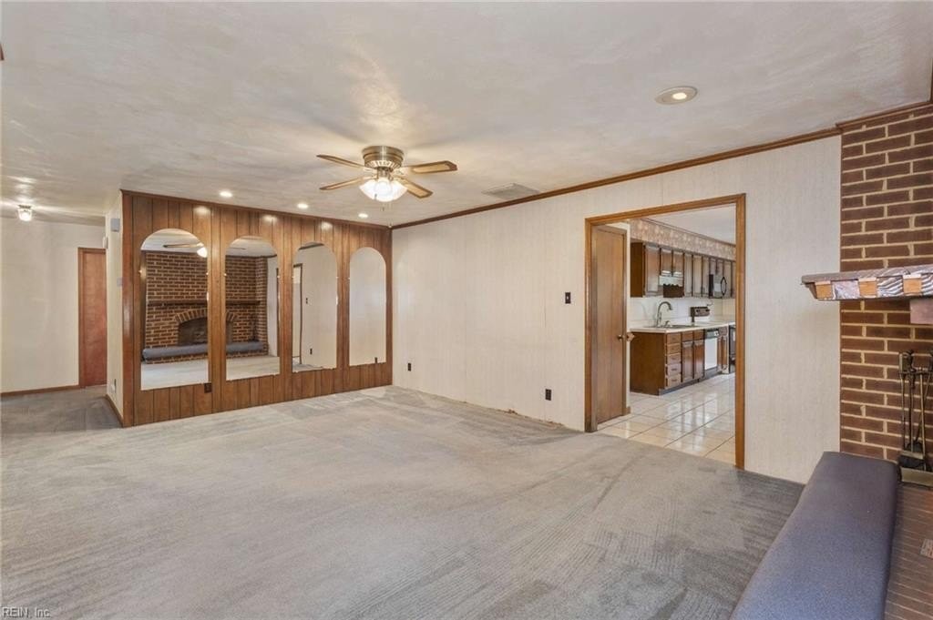512 Winwood Dr - Photo 5 of 10