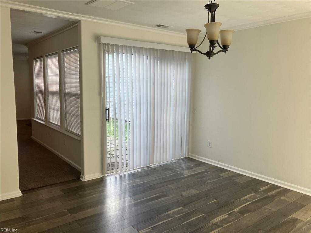 5517 Port Royal Dr - Photo 6 of 20