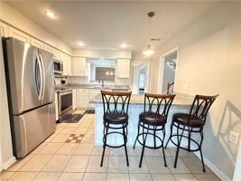 featured image of 1072 Taylor Rd