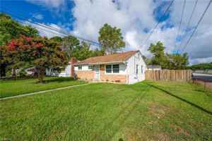 featured image of 2015 Kensington Dr