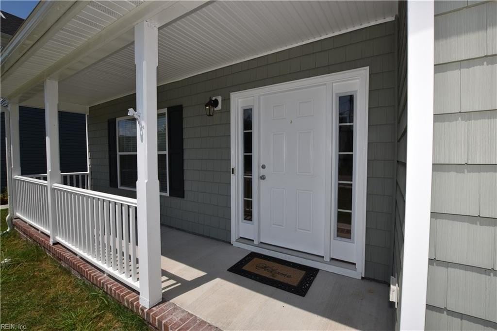 1323 Ferry Point Rd - Photo 2 of 44