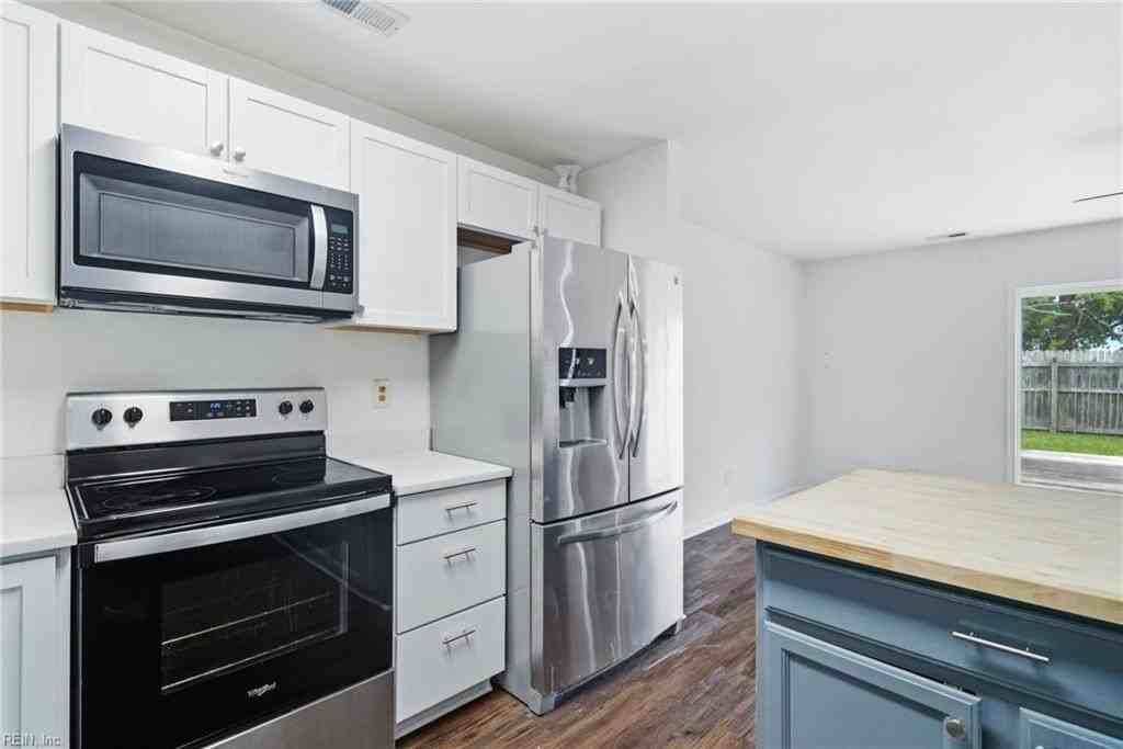 1765 Kitimal Dr - Photo 6 of 12