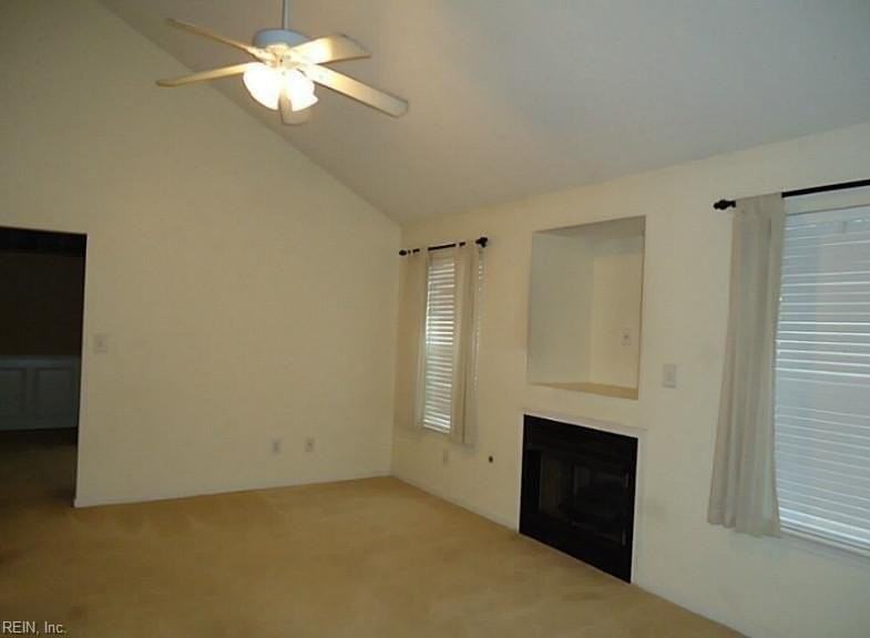 2302 Westgate Cir - Photo 3 of 9