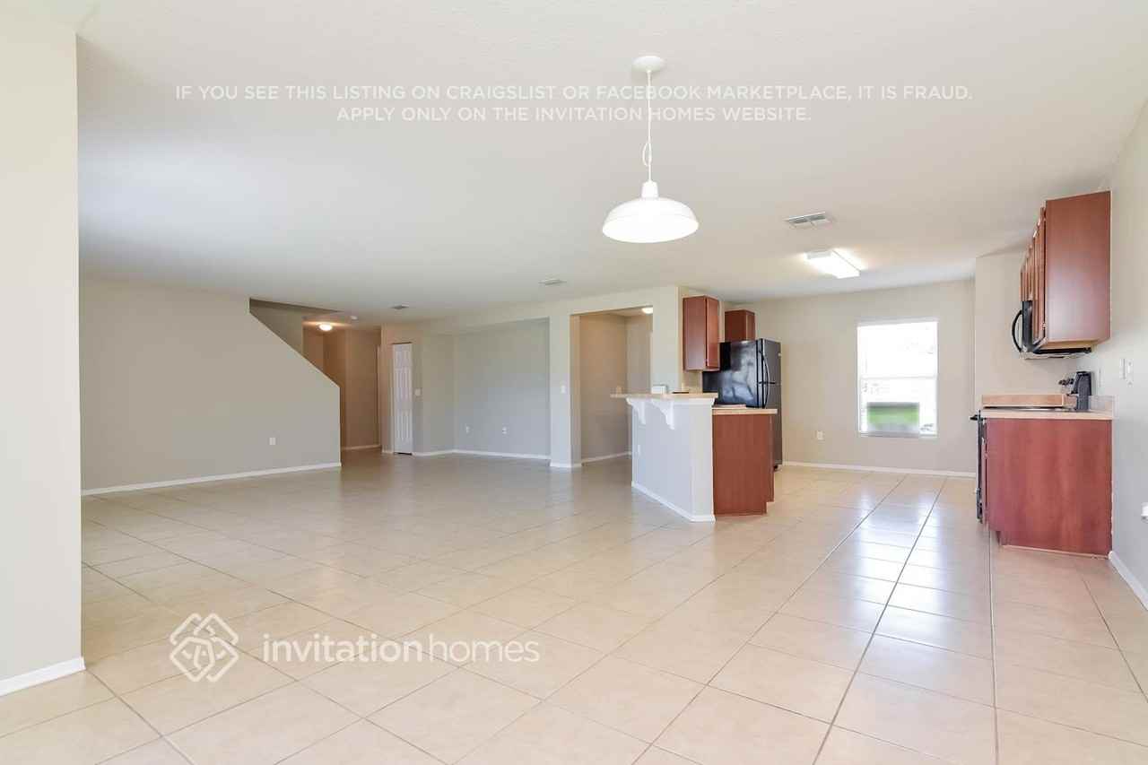 11216 Running Pine Dr - Photo 6 of 21