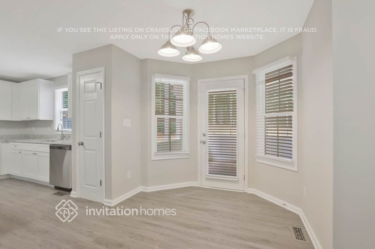 124 Ardmore Pl - Photo 6 of 27