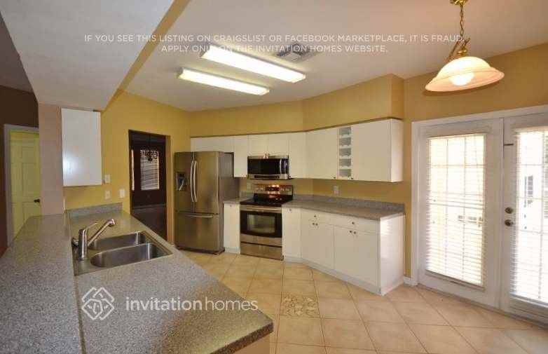 912 Wicketrun Dr - Photo 5 of 11