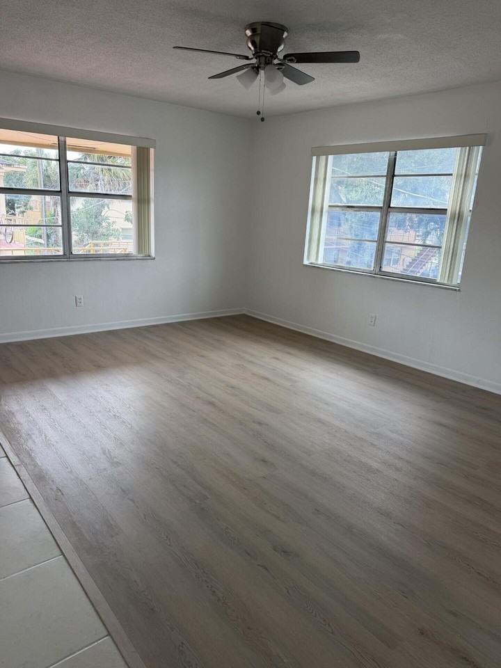 3651 Sw 60th Ter #3 - Photo 6 of 10