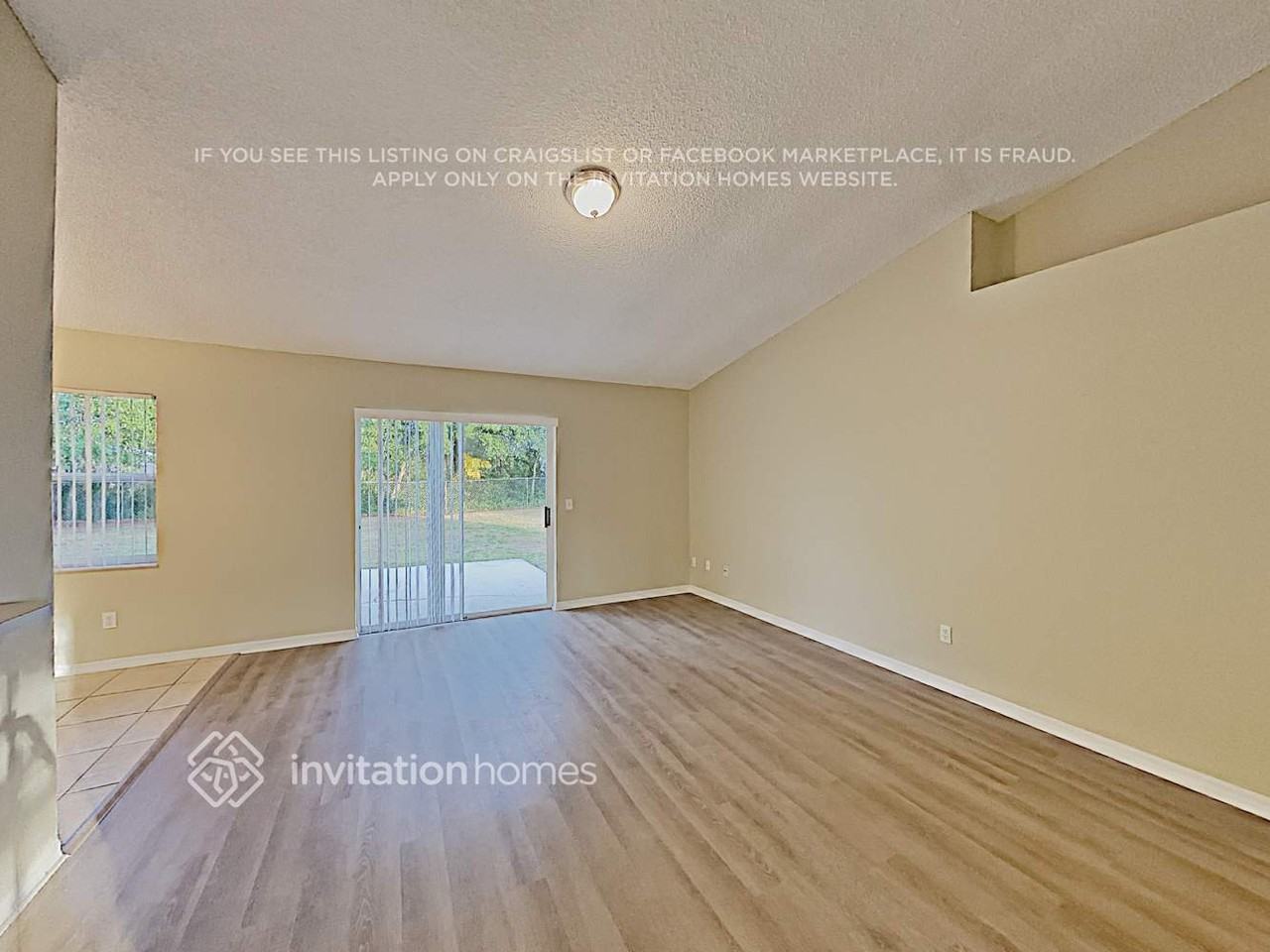 1669 Templewood Ave - Photo 3 of 16