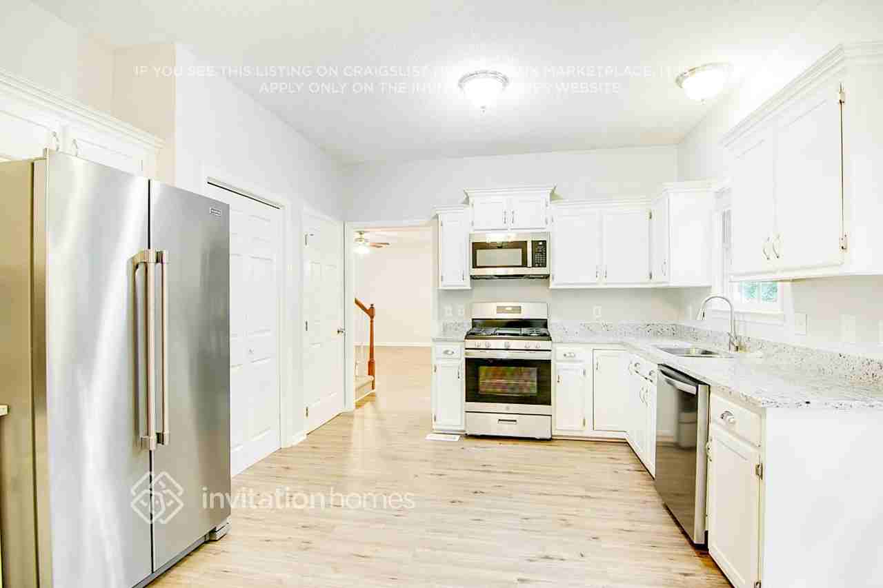 5509 Bridford Pl - Photo 6 of 28