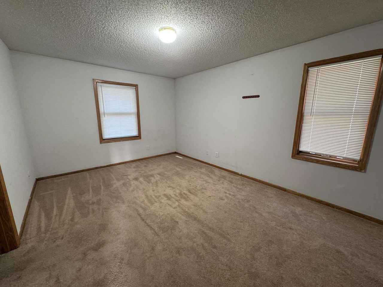 2806 15th Ave S - Photo 4 of 9