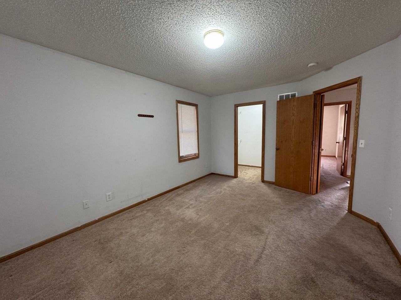 2806 15th Ave S - Photo 5 of 9