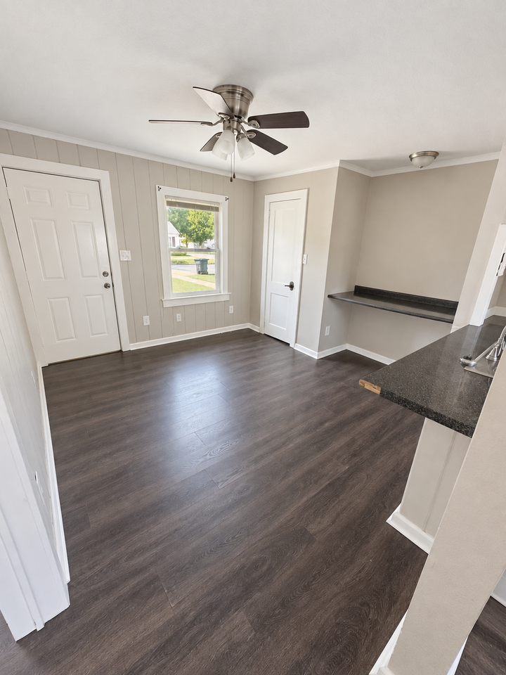 222 Richlands AvenueApt 3 #3 - Photo 3 of 9