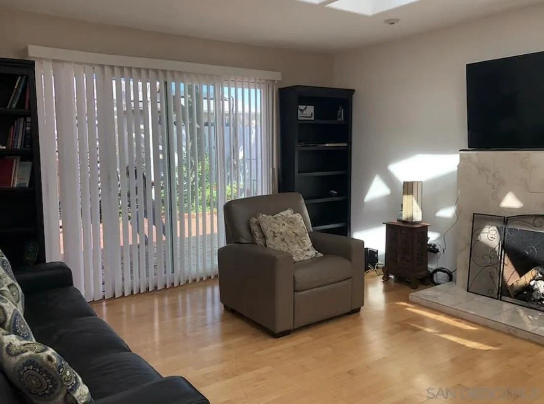6857 Radcliffe Dr - Photo 2 of 18