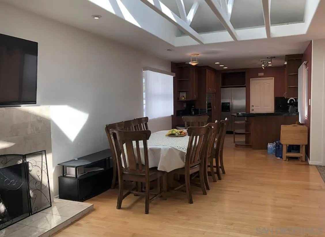 6857 Radcliffe Dr - Photo 5 of 18
