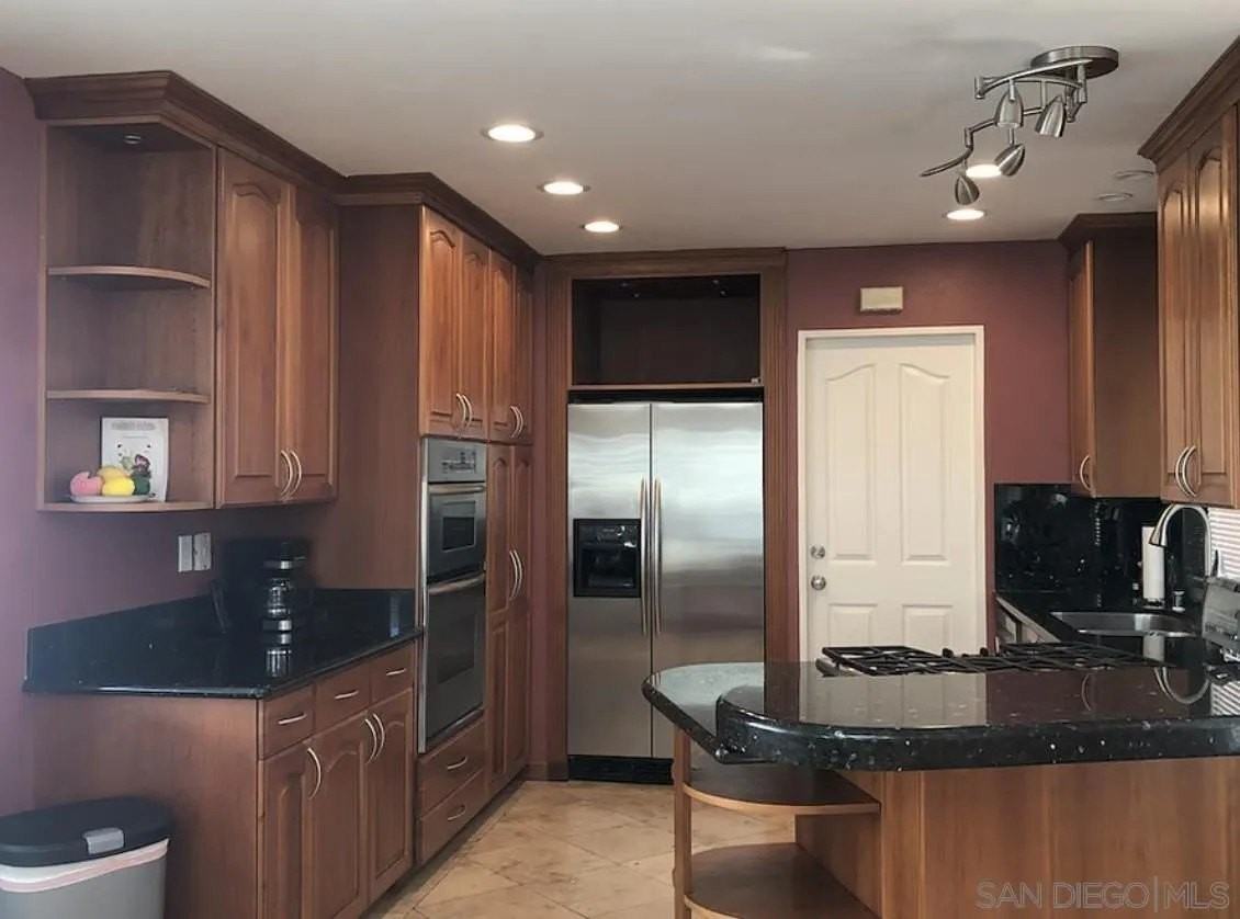 6857 Radcliffe Dr - Photo 6 of 18