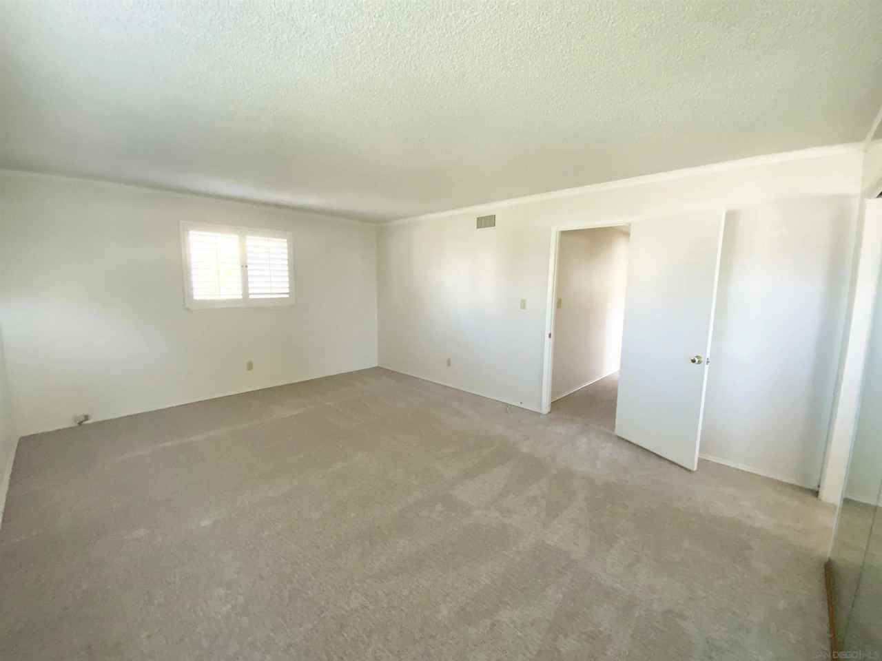 170 Acacia Way - Photo 7 of 17