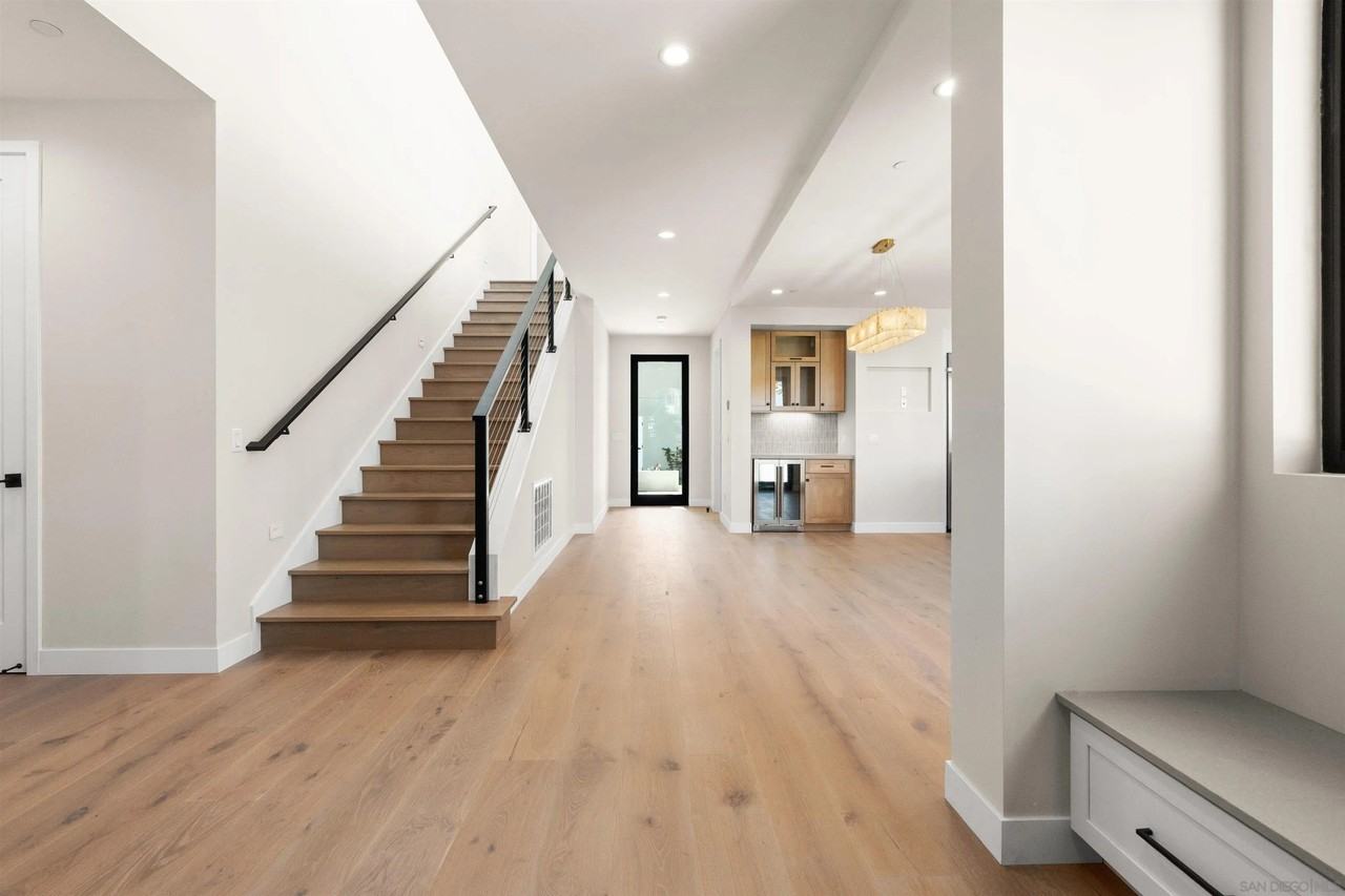 4643 Coronado Ave - Photo 2 of 50