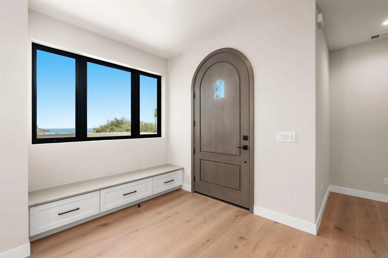 4643 Coronado Ave - Photo 4 of 50