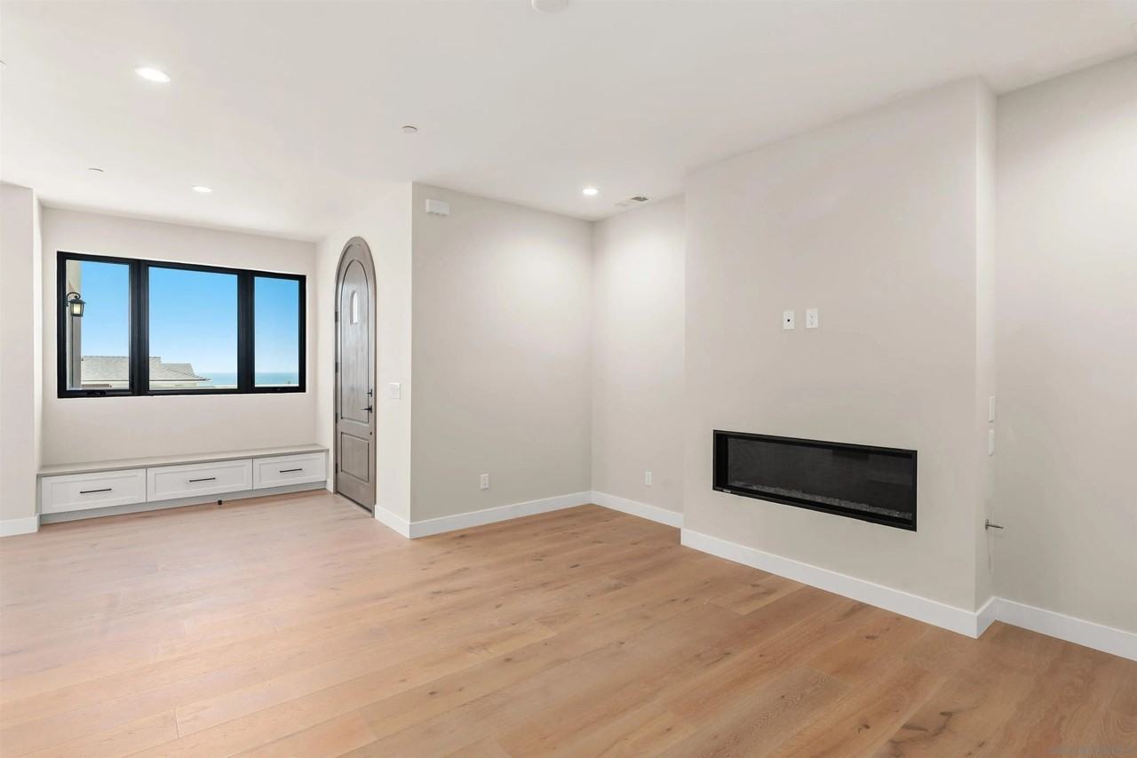 4643 Coronado Ave - Photo 6 of 50