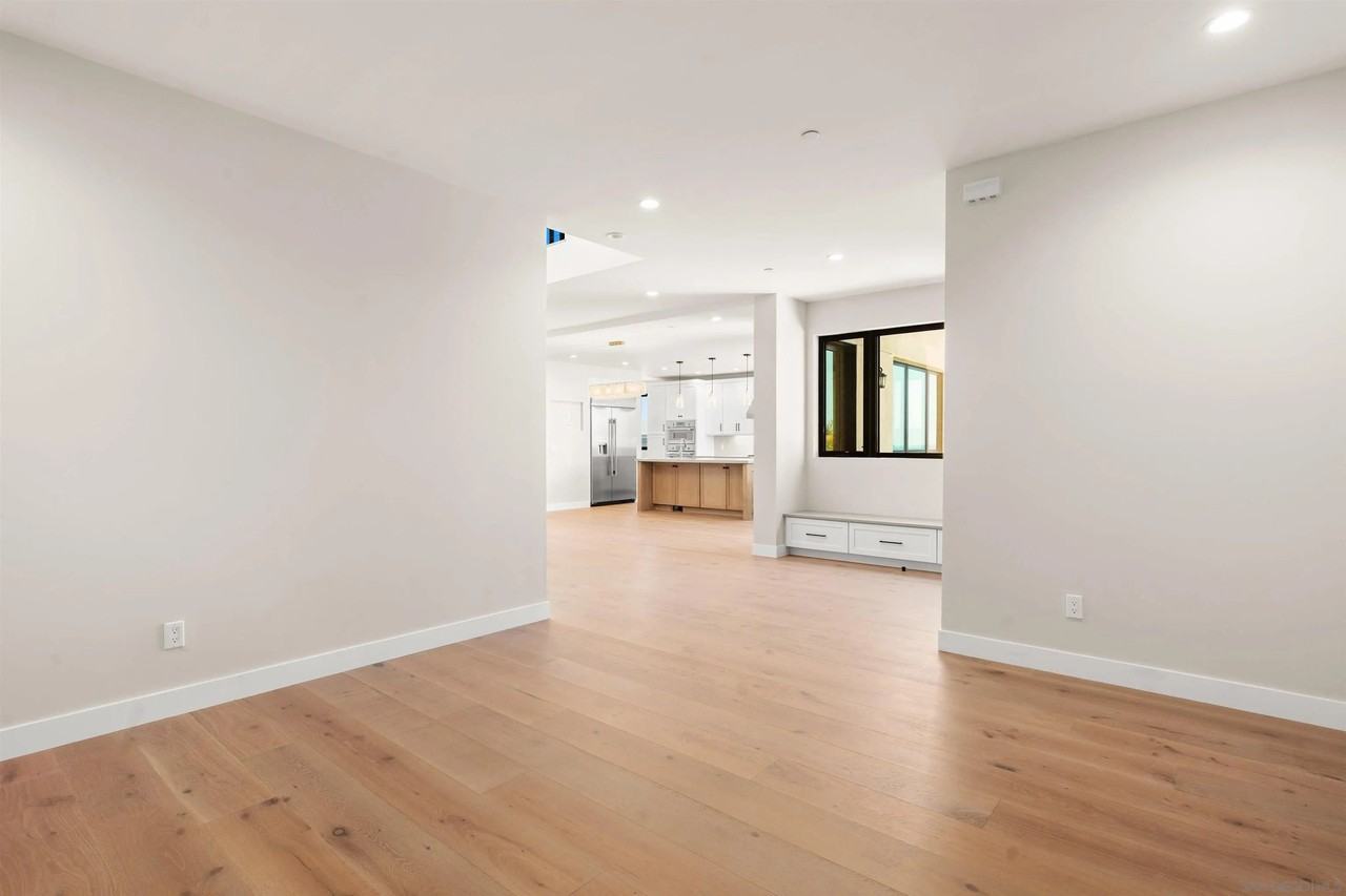4643 Coronado Ave - Photo 7 of 50