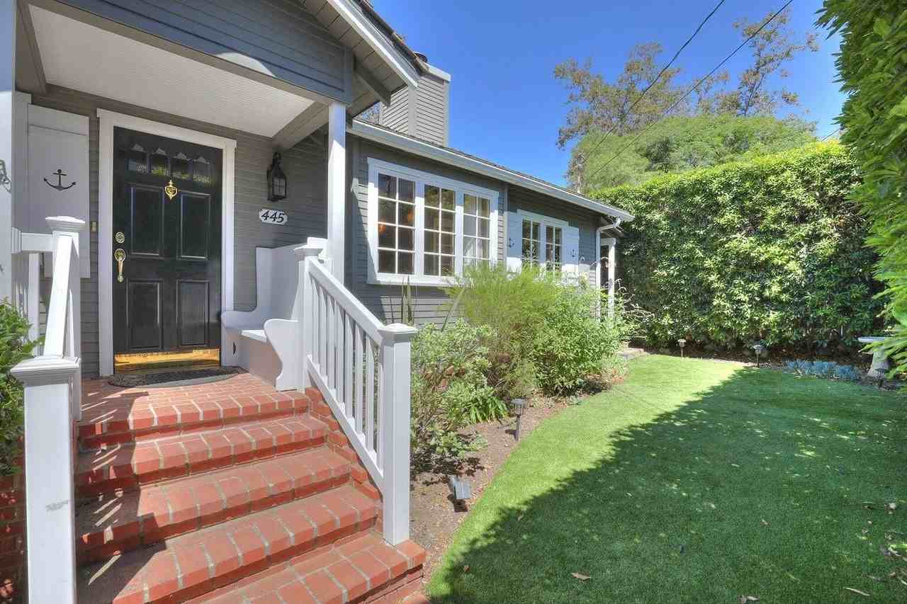 445 Lemon Grove Ln - Photo 2 of 20