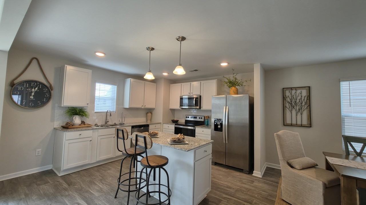 1773 Camazay Dr - Photo 4 of 38