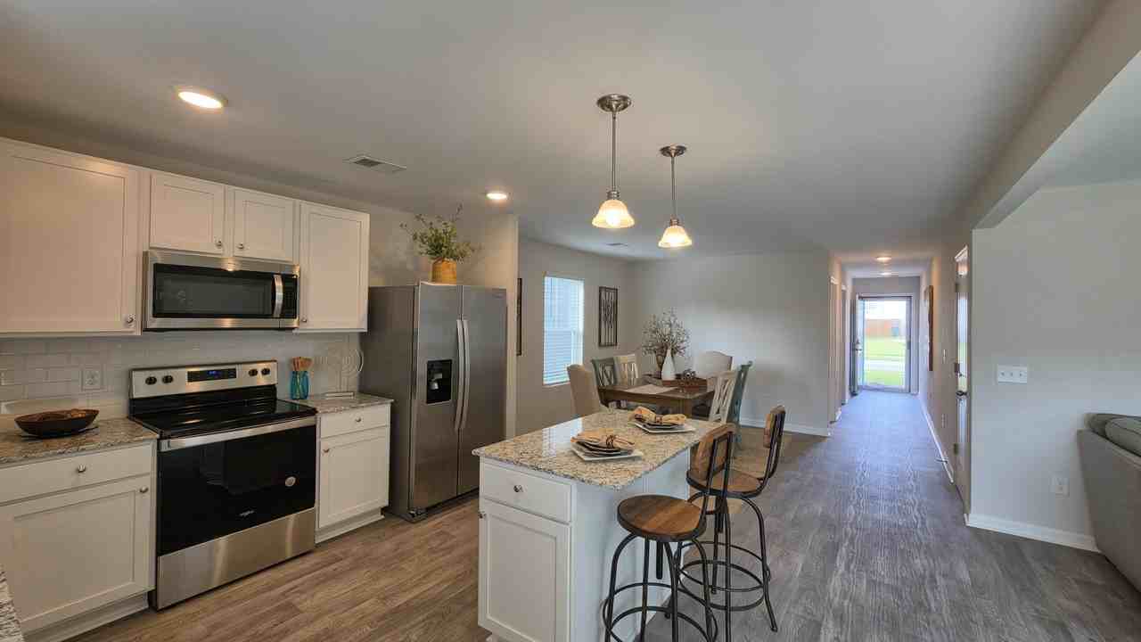 1773 Camazay Dr - Photo 5 of 38