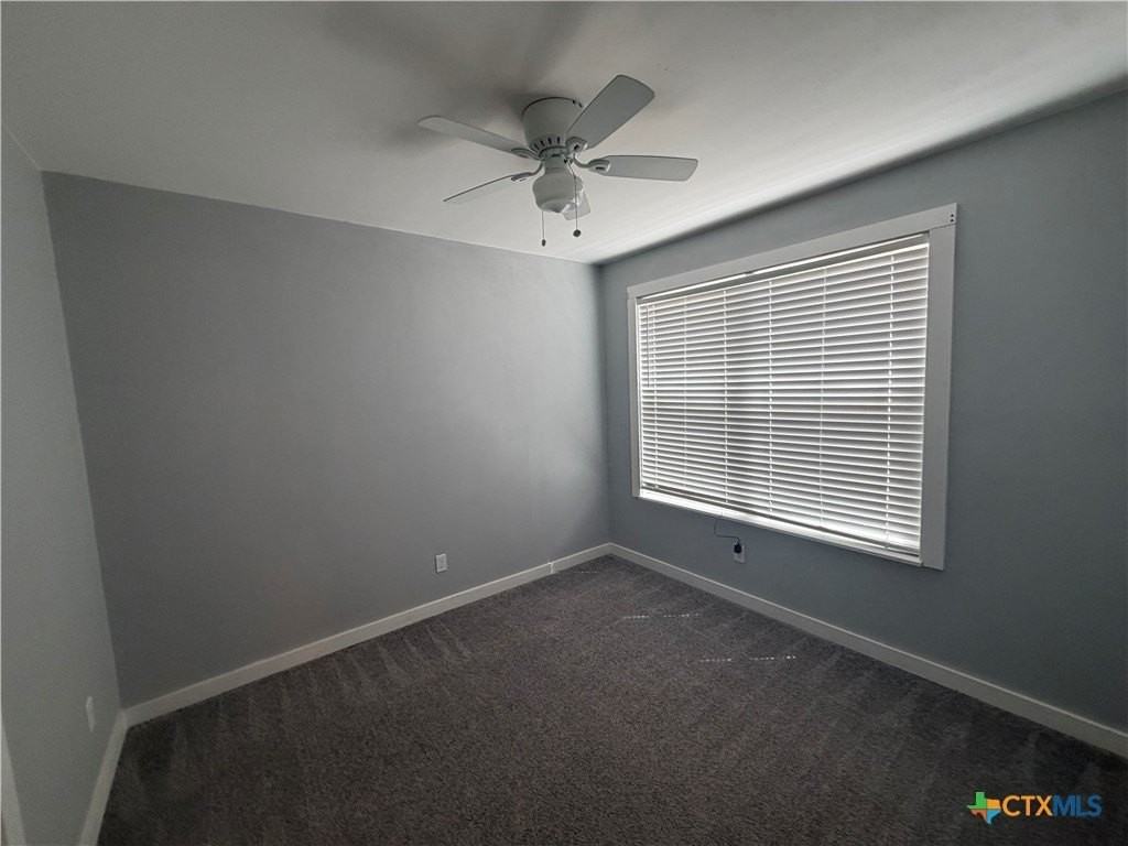 2201 E Colorado St - Photo 5 of 8