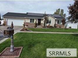 featured image of 4235 Lewiston Pl