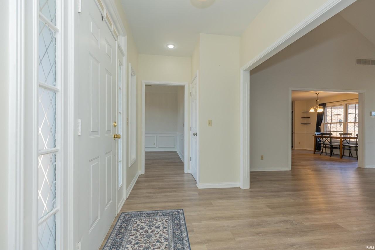 2644 Waterstone Dr - Photo 3 of 38