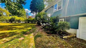featured image of 1069 Green End Ave
