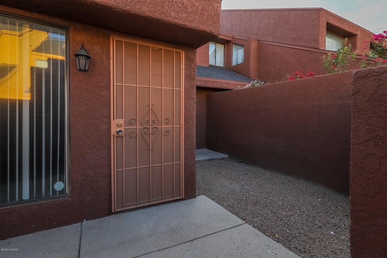 4021 N Weimer Pl #13 - Photo 4 of 30