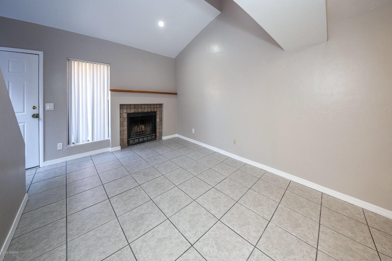 4021 N Weimer Pl #13 - Photo 7 of 30