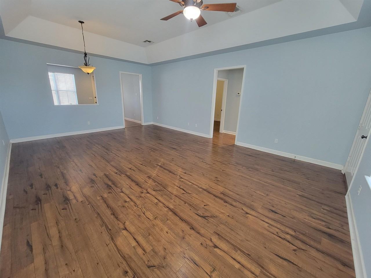 3304 Calumet Dr - Photo 4 of 17