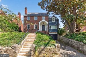 featured image of 4929 Macarthur Blvd Nw