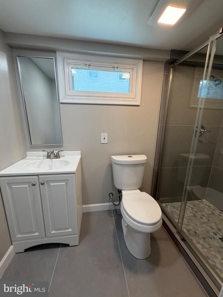 5210 Hayes St Ne - Photo 4 of 10