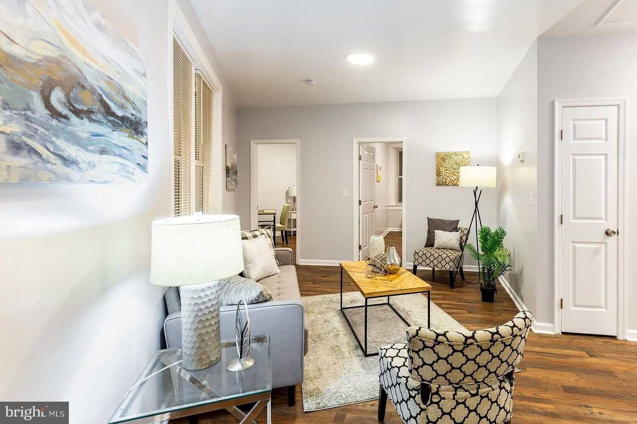 209 15th St Ne #1 - Photo 3 of 26
