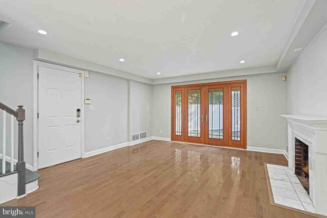 2749 Arizona Ave Nw - Photo 7 of 37