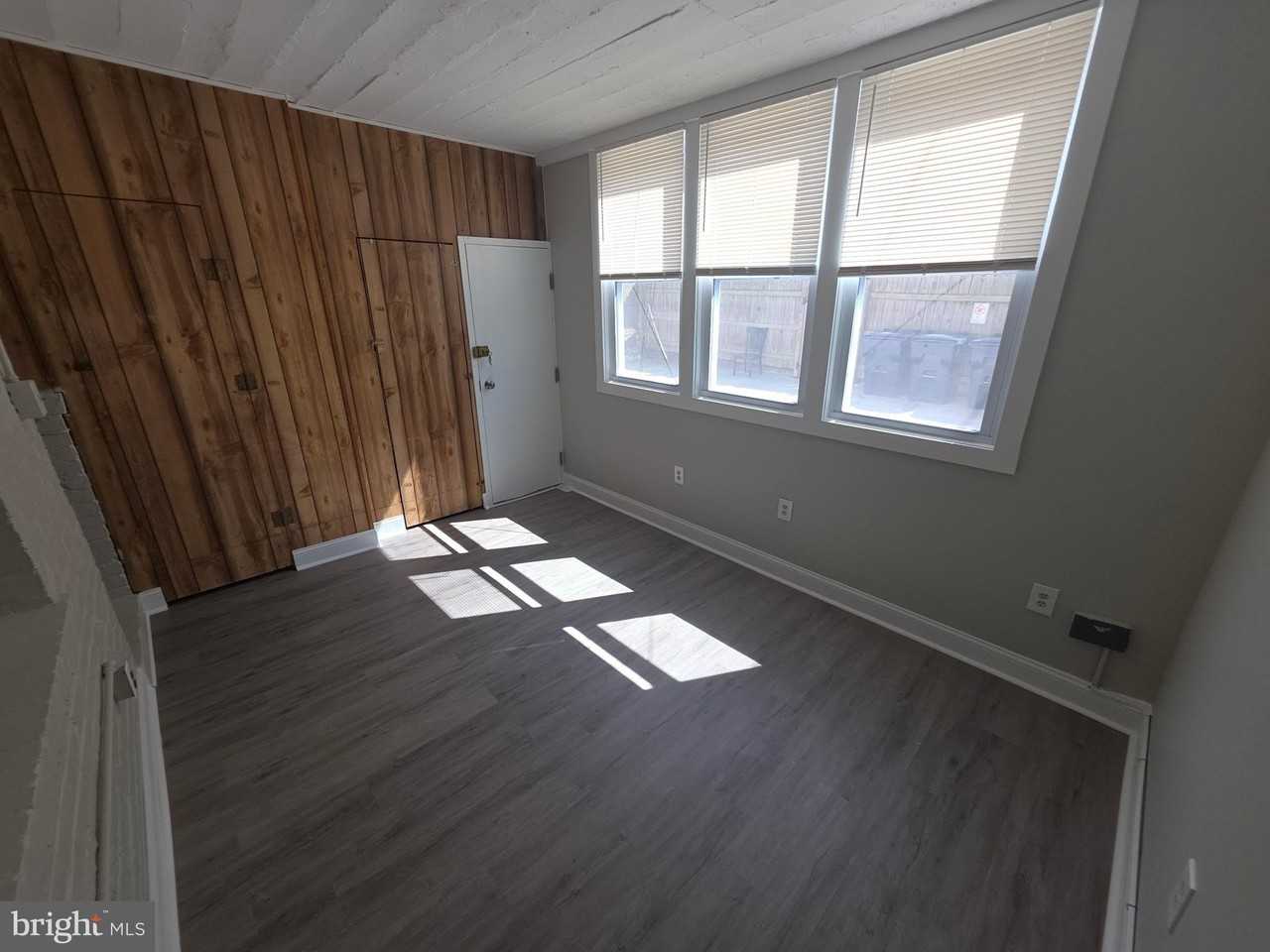 1829 M St Ne #2 - Photo 5 of 8