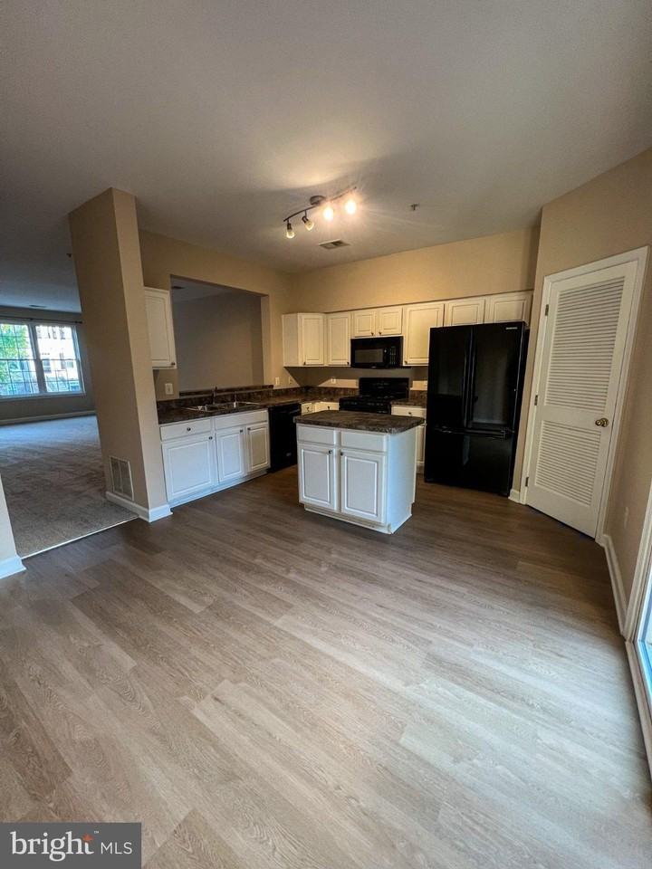 8646 Willow Leaf Ln - Photo 6 of 30