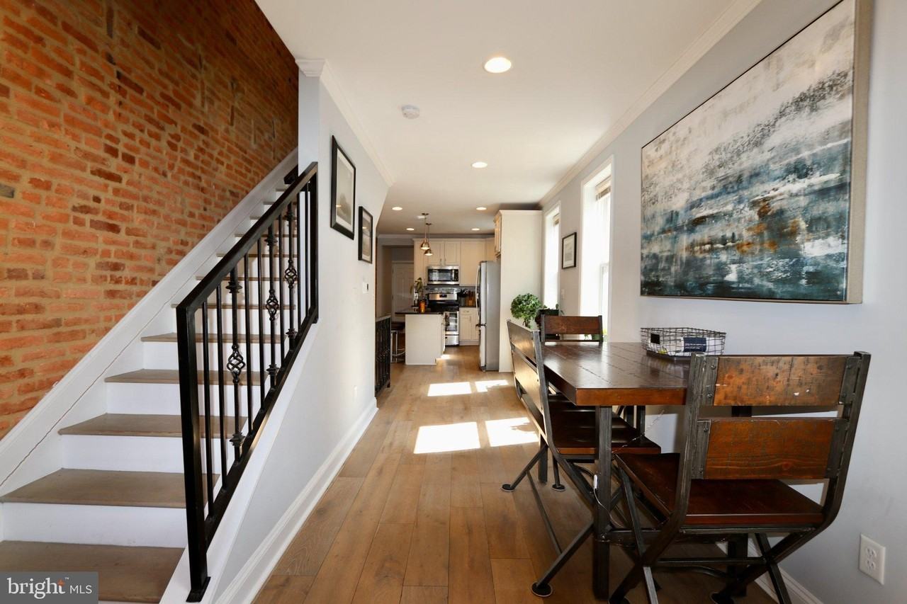 1 N Bradford St - Photo 3 of 23