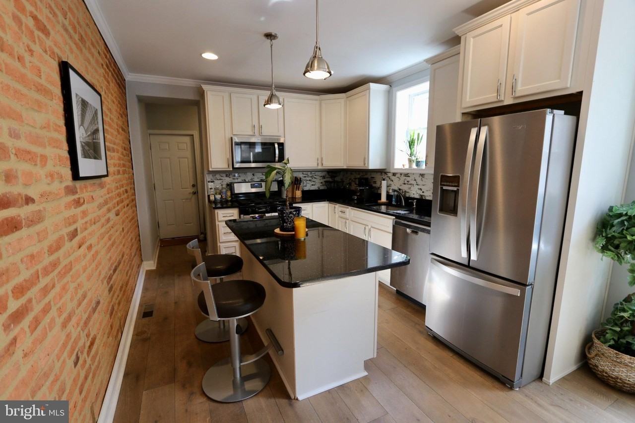 1 N Bradford St - Photo 4 of 23